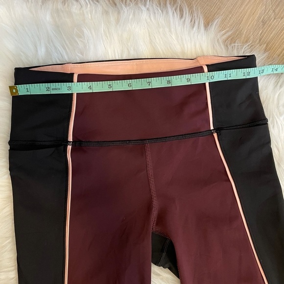 Athleta Velocity Stash Pocket Colourblock Capri - Picture 13 of 16